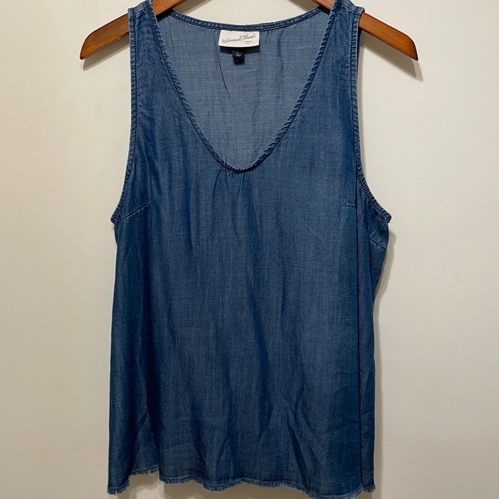 Universal thread denim tank